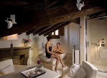 Gigli D'oro 3*